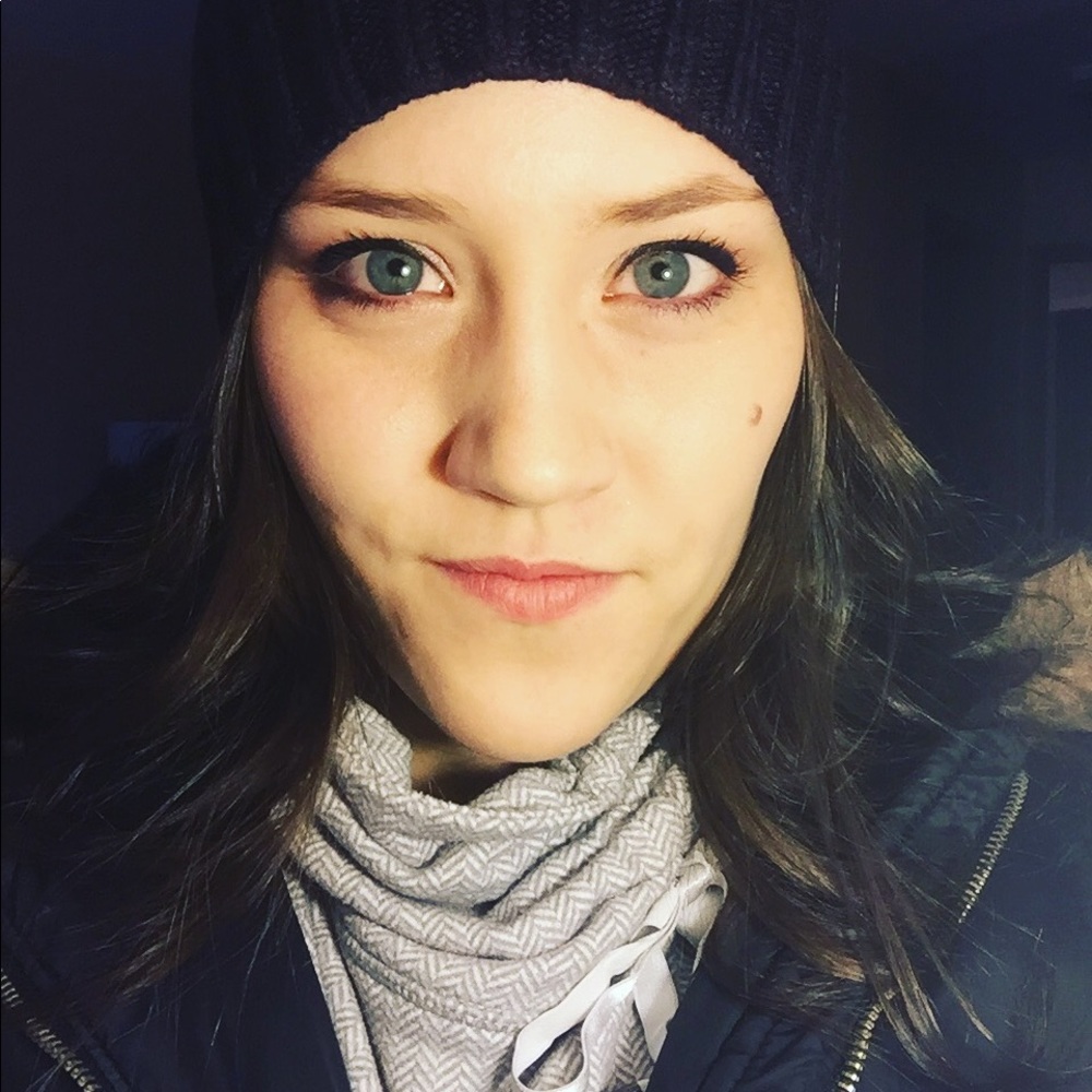 Meet your Posher, Julie